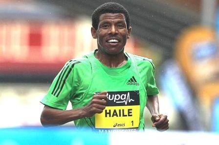 haile gebreselassie running a competitive race